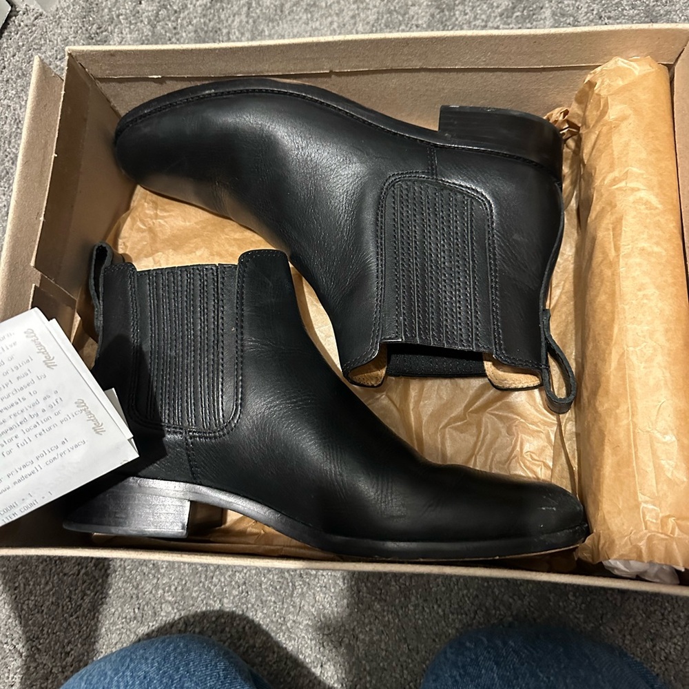 Madewell True Black Leather Chelsea Boots